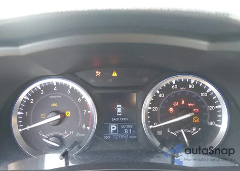 2016 Toyota Highlander Le V6 z USA, uszkodzony, nr VIN 5TDBKRFH4GS273633